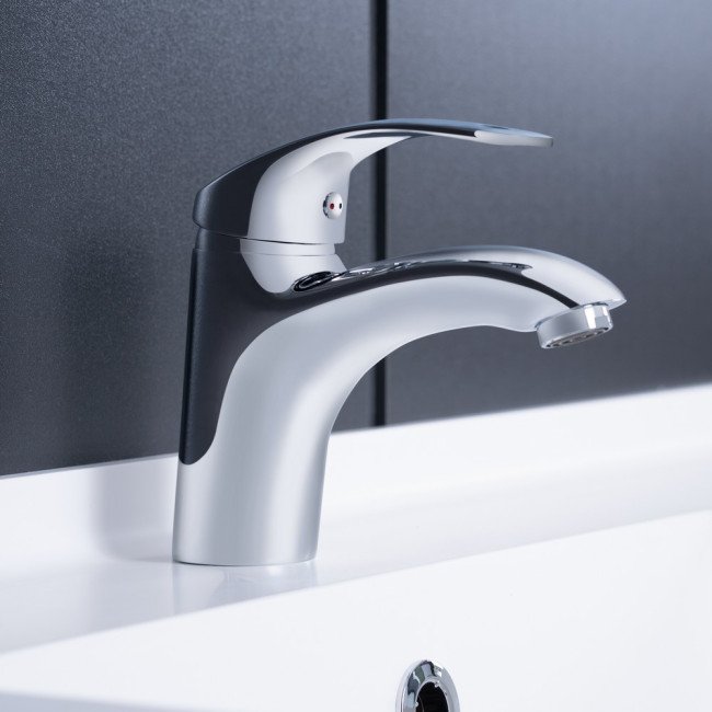 Смеситель для раковины Qtap Mars СRM 001 Смеситель для раковины Qtap Mars СRM 001