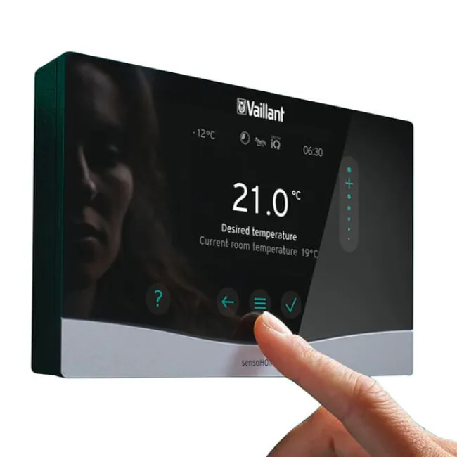 Погодозалежний регулятор Vaillant sensoCOMFORT VRC 720 f