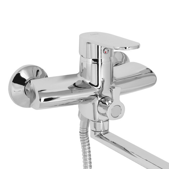 Змішувач для ванни Lidz Tani 005 з поворотним виливом (з душовим гарнітуром) (k40) LDTAN005CRM44962 Chrome Змішувач для ванни Lidz Tani 005 з поворотним виливом (з душовим гарнітуром) (k40) LDTAN005CRM44962 Chrome