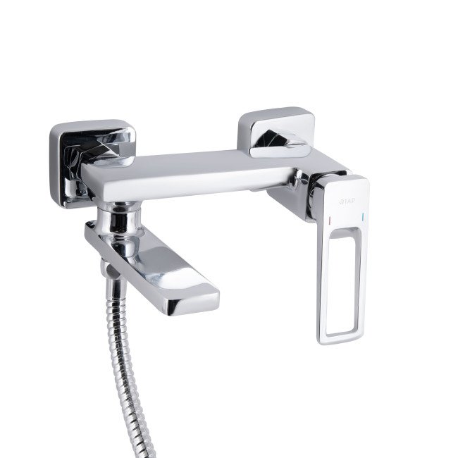 Змішувач для ванни Qtap Gemini Loopi з поворотним виливом (з душовим гарнітуром) QTGEM260CRM45701 Chrome Змішувач для ванни Qtap Gemini Loopi з поворотним виливом (з душовим гарнітуром) QTGEM260CRM45701 Chrome