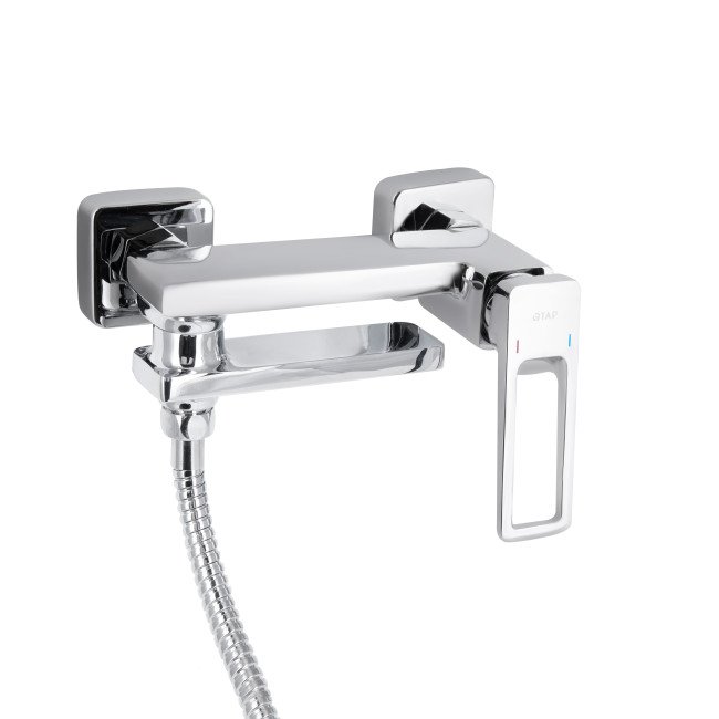 Змішувач для ванни Qtap Gemini Loopi з поворотним виливом (з душовим гарнітуром) QTGEM260CRM45701 Chrome Змішувач для ванни Qtap Gemini Loopi з поворотним виливом (з душовим гарнітуром) QTGEM260CRM45701 Chrome